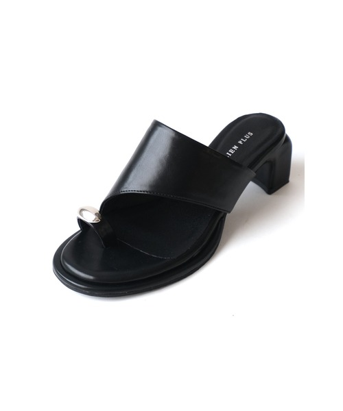 AmiAmi（アミアミ）の「柔らか！サムリング 変形ヒールミュール/トゥリングサンダル（サンダル・レディース・ブラック/シルバー/モカ・L/LL/M/S）」の17枚目の写真