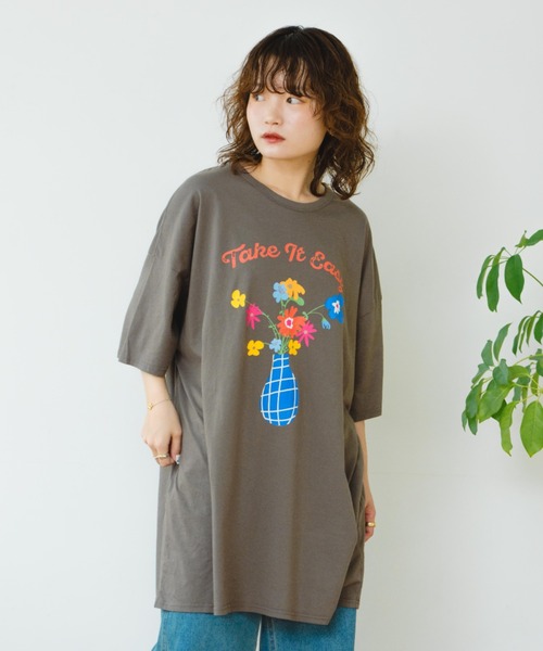 tシャツ 「eLur」フラワープリントBig T レディース eLur（エラー）の「【eLur】フラワープリントBig T（Tシャツ