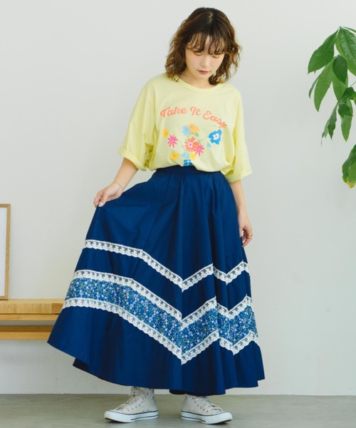 tシャツ 「eLur」フラワープリントBig T レディース eLur（エラー）の「【eLur】フラワープリントBig T（Tシャツ