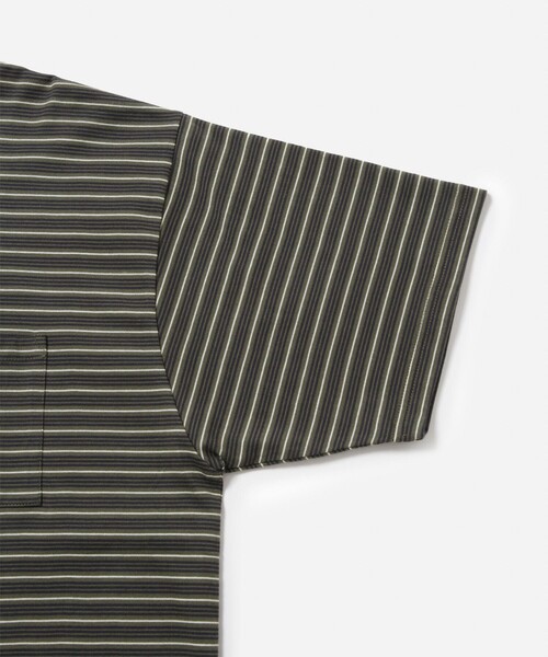Saturdays NYC(サタデーズ ニューヨークシティ )の「Multi Stripe Relax SS Tee(Tシャツ/カットソー・メンズ・グレー/オリーブ・L/M/S/XL)」の16枚目の写真
