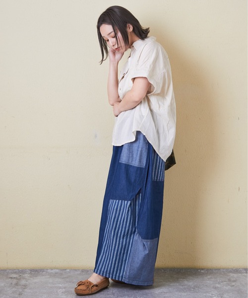 CUBE SUGAR（キューブシュガー）の「4.5オンスデニム切替タックイージーワイドパンツ（デニムパンツ・レディース・インディゴブルー/ブルー系/ネイビー系・M）」の15枚目の写真