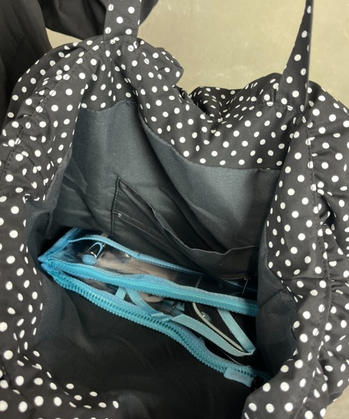 Loco Ocean（ロコオーシャン）の「【A4サイズ収納可】ドット柄 フリル トートバッグ（トートバッグ・レディース・ブラック/ホワイト・ONE SIZE）」の18枚目の写真