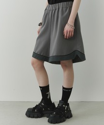 AFF AIVER（エイエフエフアイバー）の「AFF AIVER　パイピングワイドバギーショートパンツ（その他パンツ）」
