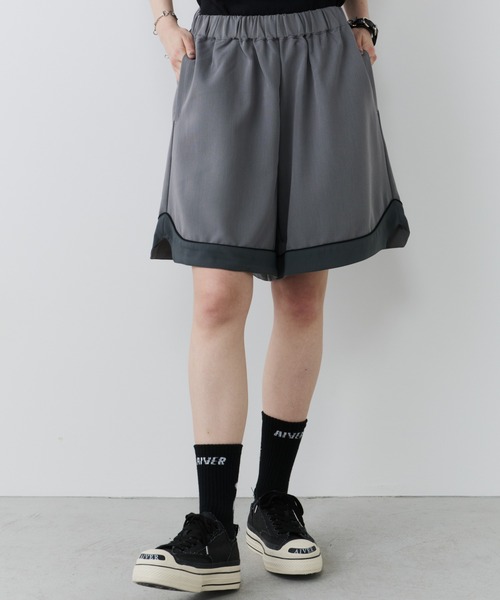 AFF AIVER(エイエフエフアイバー)の「AFF AIVER パイピングワイドバギーショートパンツ(その他パンツ・メンズ・グレー/ブラック/ライトグレー・SMALL/MEDIUM/LARGE)」の1枚目の写真