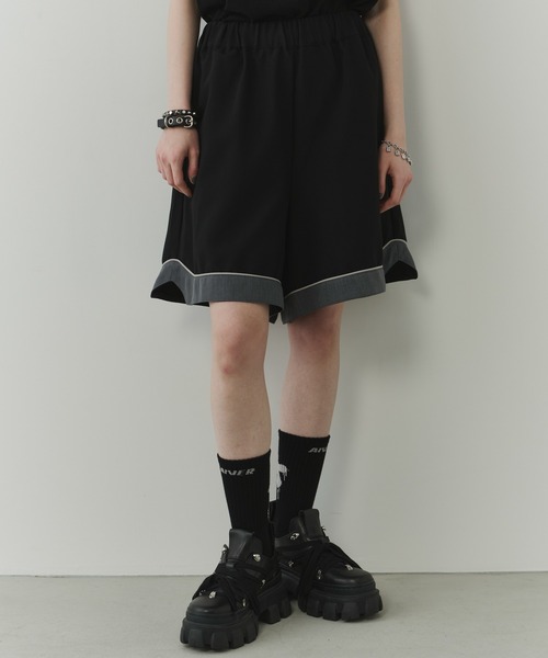AFF AIVER(エイエフエフアイバー)の「AFF AIVER パイピングワイドバギーショートパンツ(その他パンツ・メンズ・グレー/ブラック/ライトグレー・SMALL/MEDIUM/LARGE)」の8枚目の写真