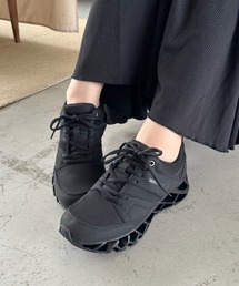 Eclat one（エクラワン）の「TNITA FITS ME クッションソール スニーカー（スニーカー）」