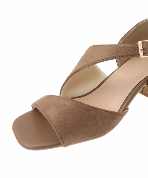 a.v.v（アーヴェヴェ）の「アシンメトリーサンダル（サンダル・レディース・ブラック/ブラウン・22.5/24.5/23.5）」の15枚目の写真