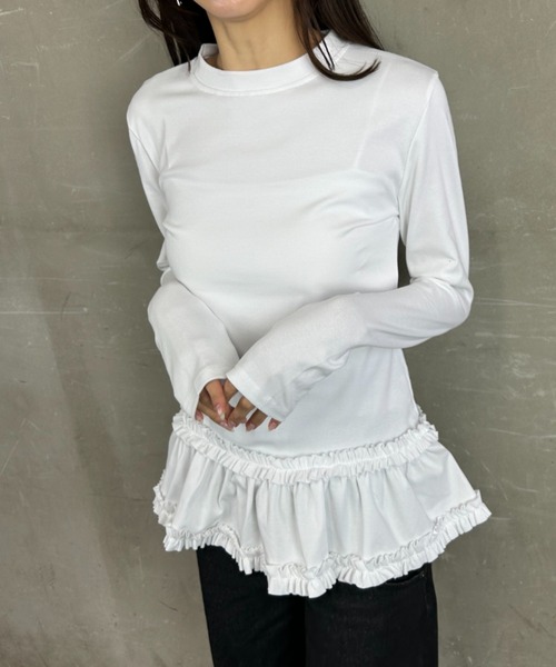 tolene(トレネ)の「ヘムフリル チュニック丈 ロングスリーブ トップス(Tシャツ/カットソー・レディース・ホワイト・FREE)」の8枚目の写真
