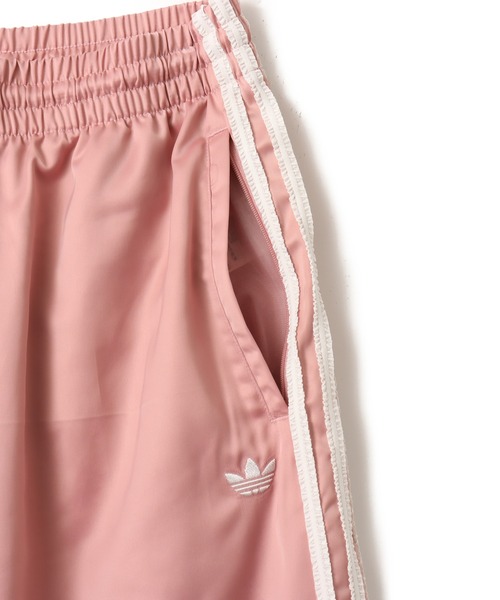 adidas（アディダス）の「adidas SATIN WIDE LEG PANTS RUFFLE 3S