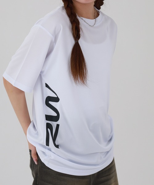 FUNALIVE(ファンアライブ)の「ユニセックス ドライ クルーネックTシャツ(Tシャツ/カットソー・メンズ・ブラック系その他2/グレー系その他/ブラック系その他/ホワイト系その他2/ネイビー系2/ブラック系その他3/ネイビー系/ブラック系その他4/ホワイト系その他/ネイビー系1/グレー系その他2/ネイビー系3・M/LL/L)」の2枚目の写真