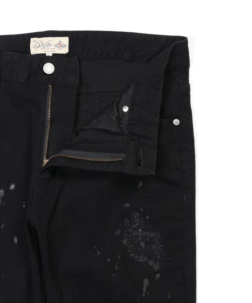 The DUFFER of ST.GEORGE(ザダファーオブセントジョージ)の「【WEB限定アイテム】「GUM STRETCH DENIM」REPAIR&PAINT 5PKT PANTS :超伸縮「ガムストレッチ デニム」ダメージ&ペイント加工 ブラックデニム(デニムパンツ・メンズ・ブラック・SMALL/MEDIUM/LARGE/X-LARGE)」の8枚目の写真