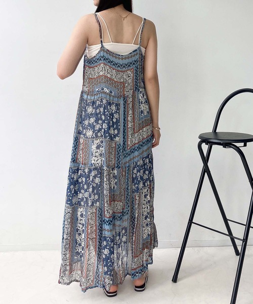 AS KNOW AS plus(アズノゥアズプラス)の「●アソートデザイン ティアードキャミワンピース(ワンピース・レディース・ブルー系/ブラック/ブラウン系・FREE)」の18枚目の写真