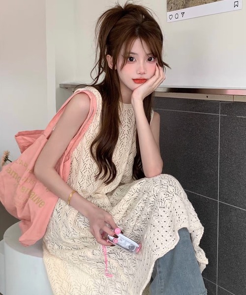 shopnikoniko（ショップニコニコ）の「ワンピース  ロング丈 夏 カジュアル クロシェ編み ニット 背中開き バックオープン ワンピ（ワンピース・レディース・ホワイト・フリー）」の5枚目の写真