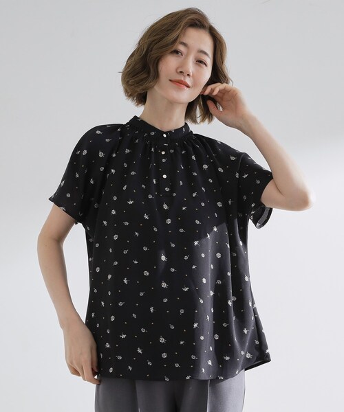 grove(グローブ)の「【さらりと着られる/二の腕カバー】多機能ドルマンスリーブブラウス(シャツ/ブラウス・レディース・チャコールグレー/ナチュラル/オレンジ系/ホワイト系5/ブラック系・02/03/05/04/01)」の3枚目の写真