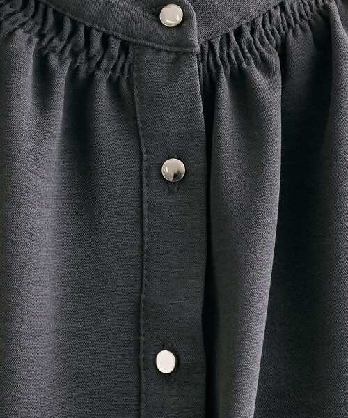 grove(グローブ)の「【さらりと着られる/二の腕カバー】多機能ドルマンスリーブブラウス(シャツ/ブラウス・レディース・チャコールグレー/ナチュラル/オレンジ系/ホワイト系5/ブラック系・02/03/05/04/01)」の17枚目の写真