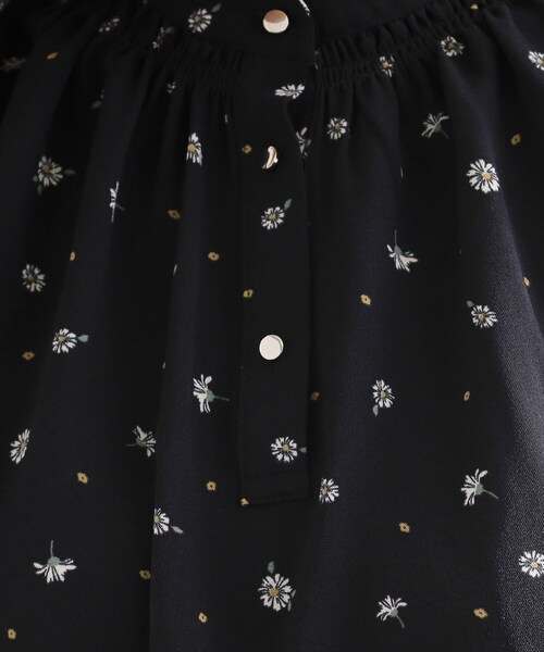 grove(グローブ)の「【さらりと着られる/二の腕カバー】多機能ドルマンスリーブブラウス(シャツ/ブラウス・レディース・チャコールグレー/ナチュラル/オレンジ系/ホワイト系5/ブラック系・02/03/05/04/01)」の7枚目の写真