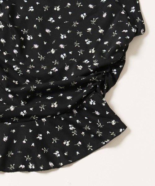 WC（ダブル シー）の「アシメフリルフラワーキャミソール（キャミソール・レディース・ブラック/ホワイト・FREE）」の19枚目の写真