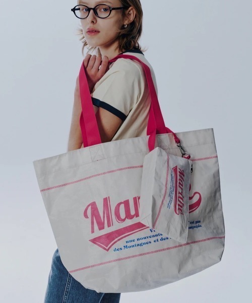 MARITHE + FRANCOIS GIRBAUD(マリテフランソワジルボー)の「TARPAULIN BIG SHOPPER BAG(エコバッグ/サブバッグ・レディース・ピンク/ネイビー/ホワイト・フリー)」の3枚目の写真