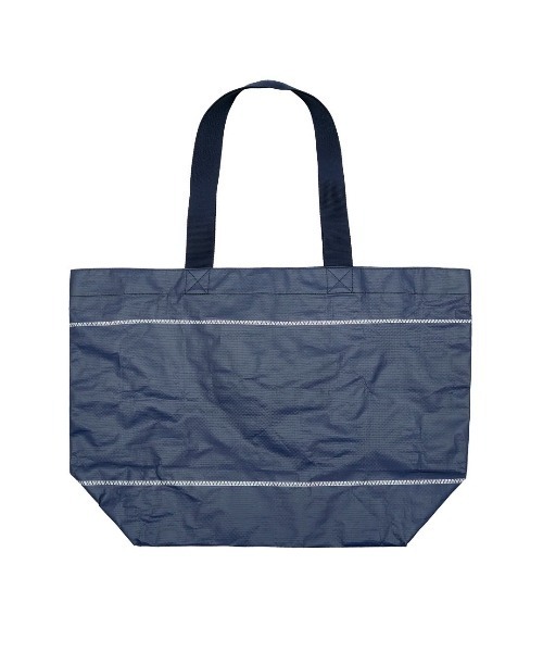 MARITHE + FRANCOIS GIRBAUD(マリテフランソワジルボー)の「TARPAULIN BIG SHOPPER BAG(エコバッグ/サブバッグ・レディース・ピンク/ネイビー/ホワイト・フリー)」の13枚目の写真