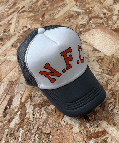 SHISKY(シスキー)の「キッズ ロゴ メッシュキャップ(キャップ・キッズ・ネイビー/ホワイト×ネイビー/チャコール/ベージュ/グレー系その他2/グリーン/ホワイト系その他/ホワイト/ホワイト系その他3/ブラック系その他4/ホワイト×グリーン/ブラック/グレー系その他/ブラック系その他2/ホワイト系その他2/チャコールグレー/ブラック系その他/ブラック系その他3/ホワイト系その他4/ブラック系その他5・54/56)」の3枚目の写真