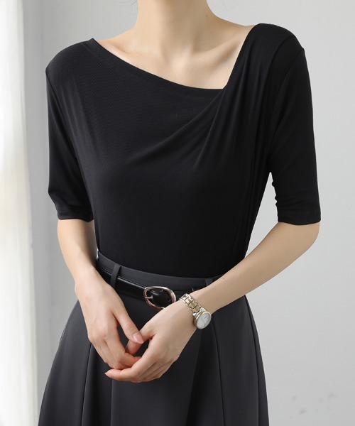 Doux Belle(ドゥーベル)の「アシンメトリーカットソー(Tシャツ/カットソー・レディース・ホワイト/ブラック・MEDIUM)」の9枚目の写真