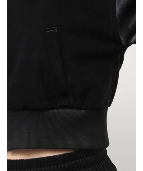 GYDA（ジェイダ）の「SymmetryGYDAベロアトラックジャケット（ブルゾン・レディース・ブラック/ベージュ・FREE）」の19枚目の写真