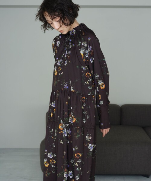 EMMEL REFINES＞EM フラワープリント キリカエ ギャザー ワンピース