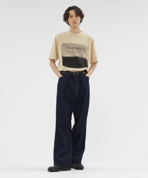 MHL.（エムエイチエル）の「LIGHT ORGANIC COTTON JERSEY TOP（Tシャツ/カットソー・メンズ・ベージュ・MEDIUM/LARGE）」の2枚目の写真