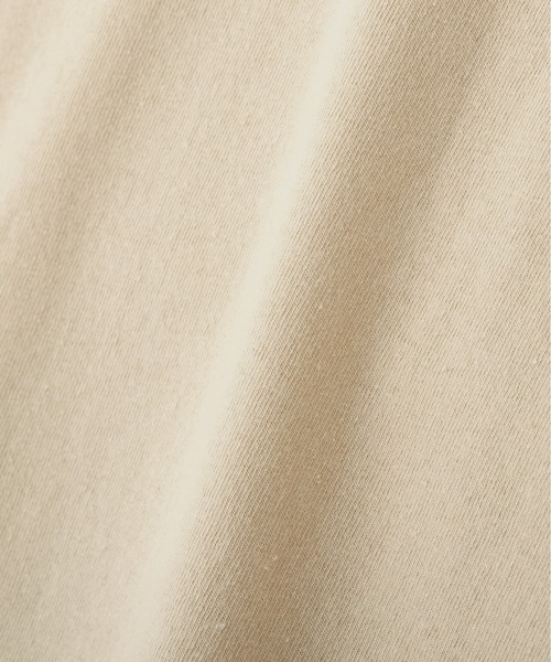 MHL.（エムエイチエル）の「LIGHT ORGANIC COTTON JERSEY TOP（Tシャツ/カットソー・メンズ・ベージュ・MEDIUM/LARGE）」の6枚目の写真