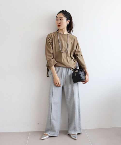 le.coeur blanc（ルクールブラン）の「《手洗い可能》LUNEロゴTEE（Tシャツ/カットソー・レディース・ダークグレー/モカ/オフホワイト・38）」の15枚目の写真