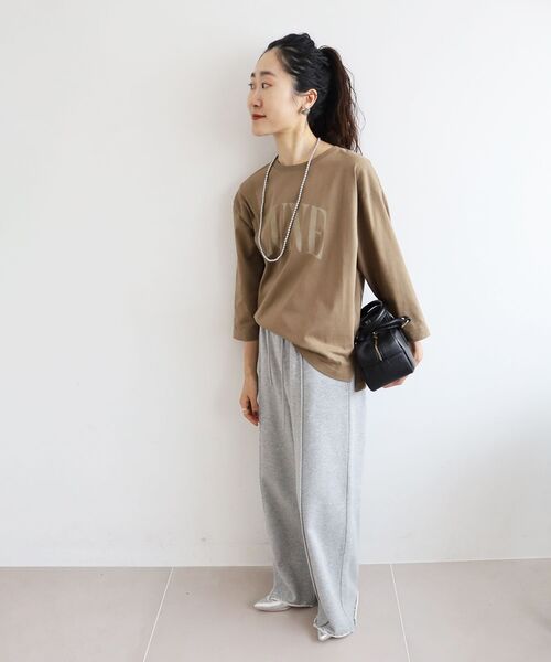 le.coeur blanc（ルクールブラン）の「《手洗い可能》LUNEロゴTEE（Tシャツ/カットソー・レディース・ダークグレー/モカ/オフホワイト・38）」の14枚目の写真