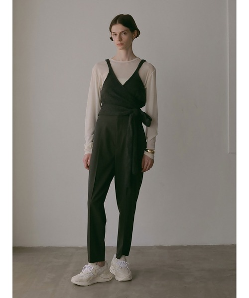 HER.(ハー)の「ウエストタックパンツ(その他パンツ・レディース・ブラック/チャコールグレー・1/2)」の1枚目の写真