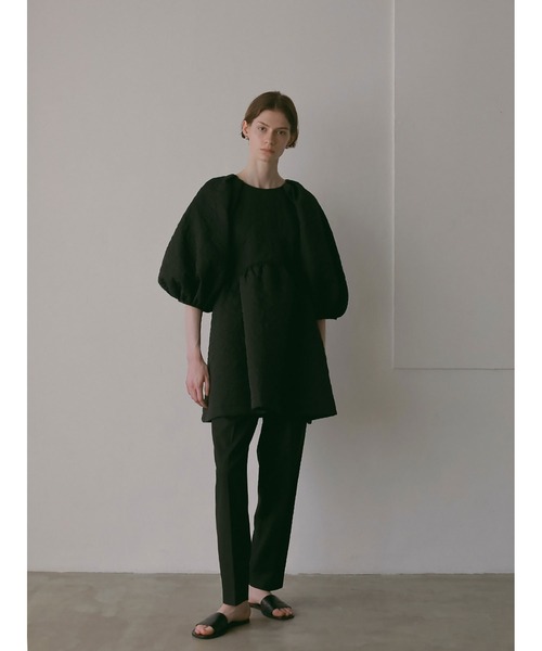 HER.(ハー)の「ウエストタックパンツ(その他パンツ・レディース・ブラック/チャコールグレー・1/2)」の8枚目の写真
