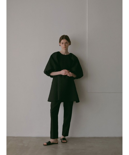 HER.(ハー)の「ウエストタックパンツ(その他パンツ・レディース・ブラック/チャコールグレー・1/2)」の10枚目の写真