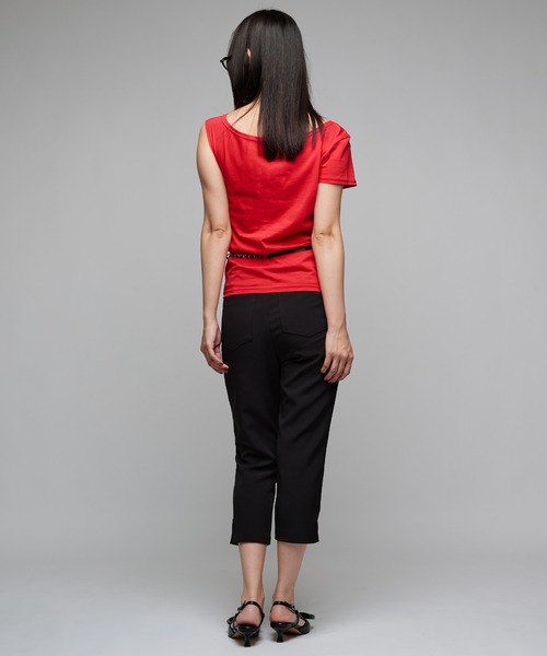 Narcissus(ナルシス)の「【Narcissus】アシメトリーTシャツ《動画あり》(Tシャツ/カットソー・レディース・レッド/チャコール・FREE)」の10枚目の写真