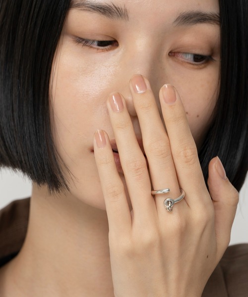 LAPUIS(ラピュイ)の「LAPUIS(ラピュイ)Coil Circle ring(リング・レディース・シルバー/マルチ/ゴールド・11号/13号)」の18枚目の写真