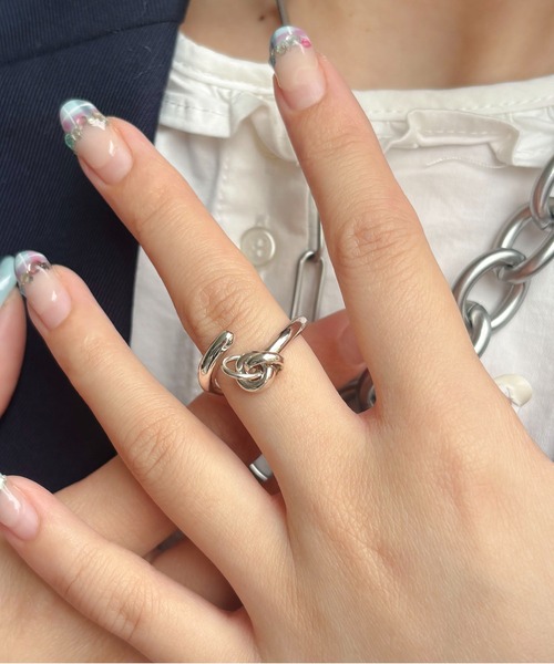 LAPUIS(ラピュイ)の「LAPUIS(ラピュイ)Coil Circle ring(リング・レディース・シルバー/マルチ/ゴールド・11号/13号)」の10枚目の写真