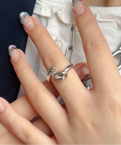 LAPUIS(ラピュイ)の「LAPUIS(ラピュイ)Coil Circle ring(リング・レディース・シルバー/マルチ/ゴールド・11号/13号)」の11枚目の写真