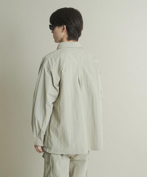 SENSE OF PLACE by URBAN RESEARCH（センスオブプレイスバイアーバンリサーチ）の「ユーティリティーロングスリーブシャツジャケット（ナイロンジャケット・メンズ・ブラック/ライトベージュ/パープル・MEDIUM/LARGE）」の14枚目の写真