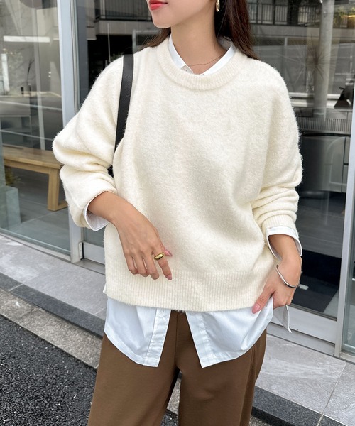 andme(アンドミー)の「ボリューム袖クルーネックニットトップス(ニット/セーター・レディース・ブラック/アイボリー/チャコールグレー/ブルー/ベージュ/ライトグレー・M)」の1枚目の写真