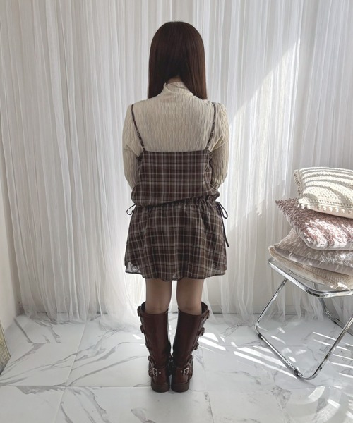 frunco(フランコ)の「【ZOZO限定】ブラウジングチェックキャミワンピース(ワンピース・レディース・グレー/ブラウン・FREE)」の5枚目の写真