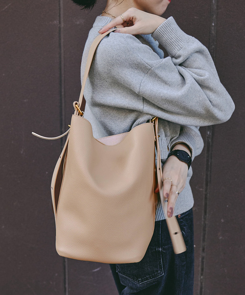 LE TALON（ルタロン）の「《追加》LE TALON コンビワンハンドルバッグ（ショルダーバッグ・レディース・ブラック/ベージュ・FREE）」の2枚目の写真