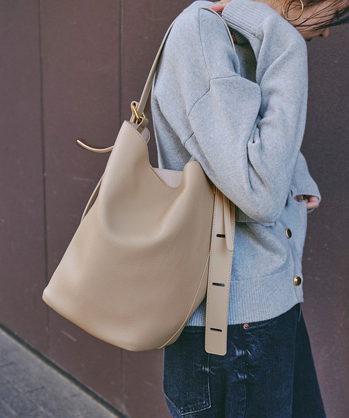 LE TALON（ルタロン）の「《追加》LE TALON コンビワンハンドルバッグ（ショルダーバッグ・レディース・ブラック/ベージュ・FREE）」の9枚目の写真