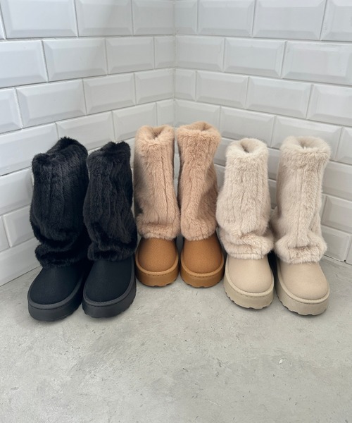 Loueme（ルエム）の「ファーレッグカバーロングムートンブーツ（ブーツ・レディース・ブラック/ライトベージュ/ブラウン・23.5cm/24.5cm）」の4枚目の写真