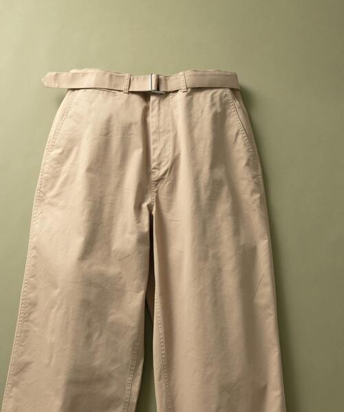 ITEMS URBANRESEARCH(アイテムズ アーバンリサーチ)の「Belted wide-leg Pants(その他パンツ・メンズ・ベージュ・MEDIUM/LARGE)」の2枚目の写真
