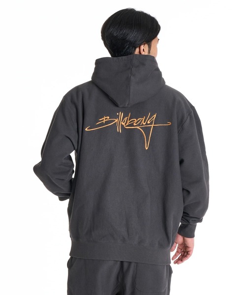 BILLABONG(ビラボン)の「【直営店限定】BILLABONG メンズ HEAVY BAREEL ZIP パーカー 【2025年秋冬モデル】/ビラボンバックロゴ刺繍裏起毛ジップアップフーディー・パーカー(パーカー・メンズ・レッド系その他/グレー/ブラック系その他・MEDIUM/LARGE/X-LARGE)」の5枚目の写真