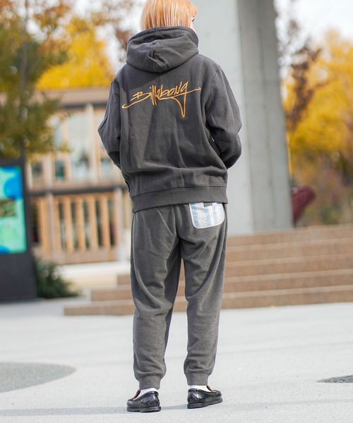 BILLABONG(ビラボン)の「【直営店限定】BILLABONG メンズ HEAVY BAREEL ZIP パーカー 【2025年秋冬モデル】/ビラボンバックロゴ刺繍裏起毛ジップアップフーディー・パーカー(パーカー・メンズ・レッド系その他/グレー/ブラック系その他・MEDIUM/LARGE/X-LARGE)」の18枚目の写真