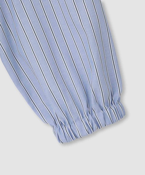 Mac-House（マックハウス）の「Idnes 華やかフリルが映えるストライプフリルシャツ（シャツ/ブラウス・レディース・ブルー/ラベンダー/ネイビー・M）」の6枚目の写真