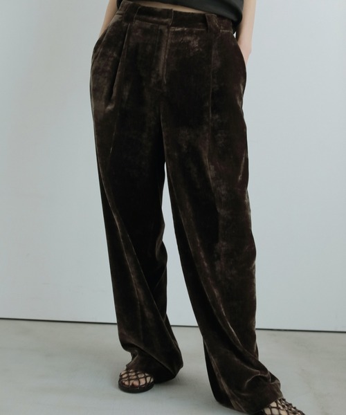 anuke（アンヌーク）の「Velvet Wide Pants（その他パンツ・レディース・ブラウン/ネイビー・38inch/36inch）」の2枚目の写真