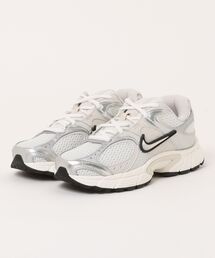NIKE（ナイキ）の「NIKE ナイキ W V5 RNR (ウィメンズV5RNR) HQ7901-104（スニーカー）」